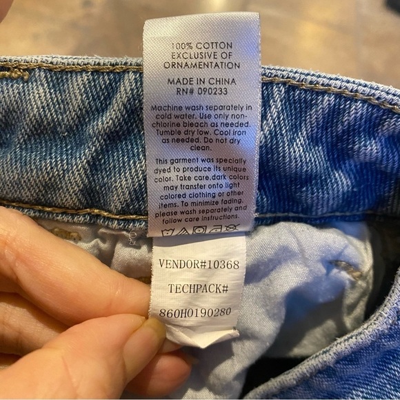 PACSUN Blue Floral Embroidery Mom Jean Size 24 - Picture 9 of 9